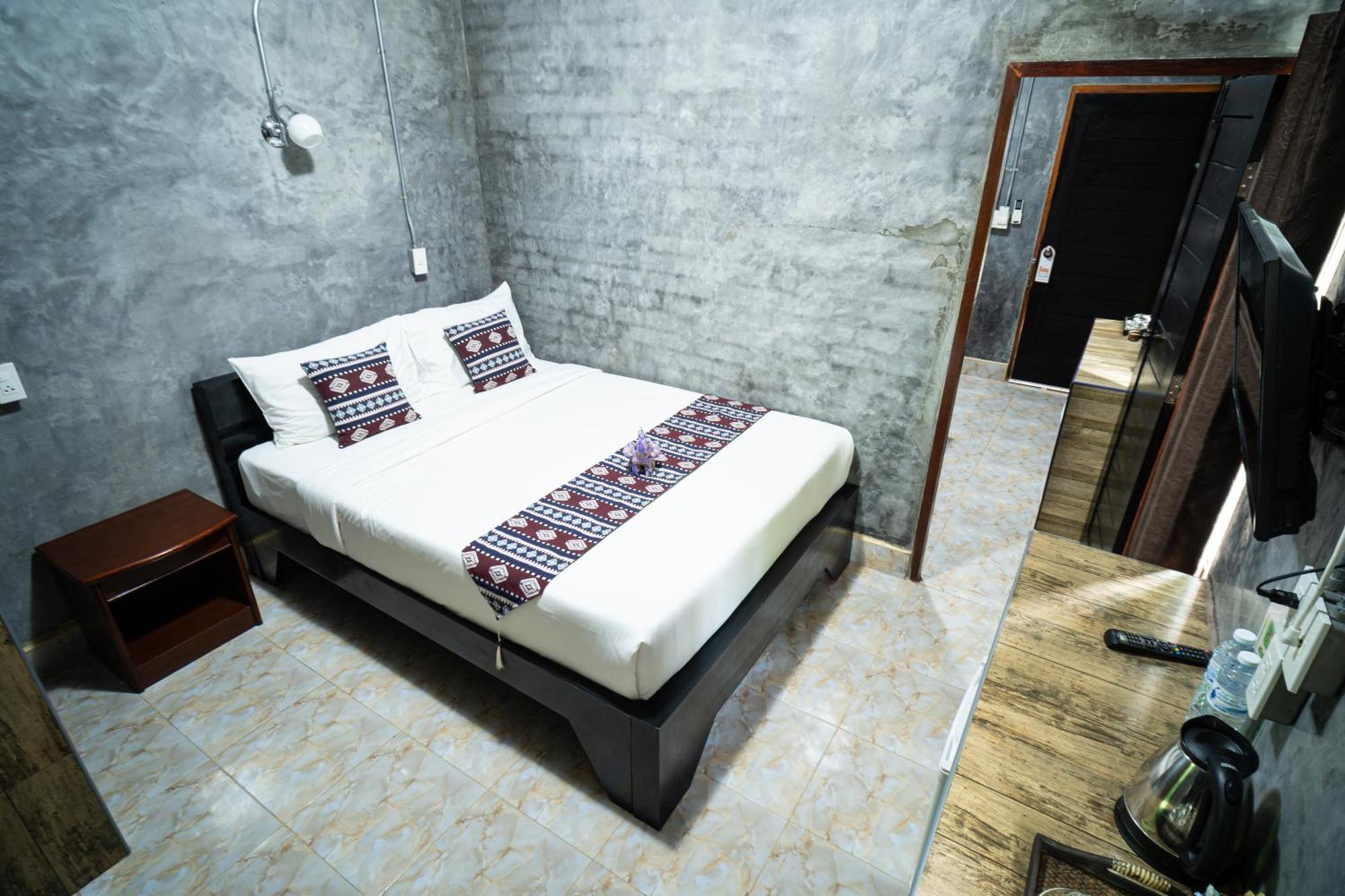 Siam Lanta Resort - Sha Extra Plus 란타섬 외부 사진